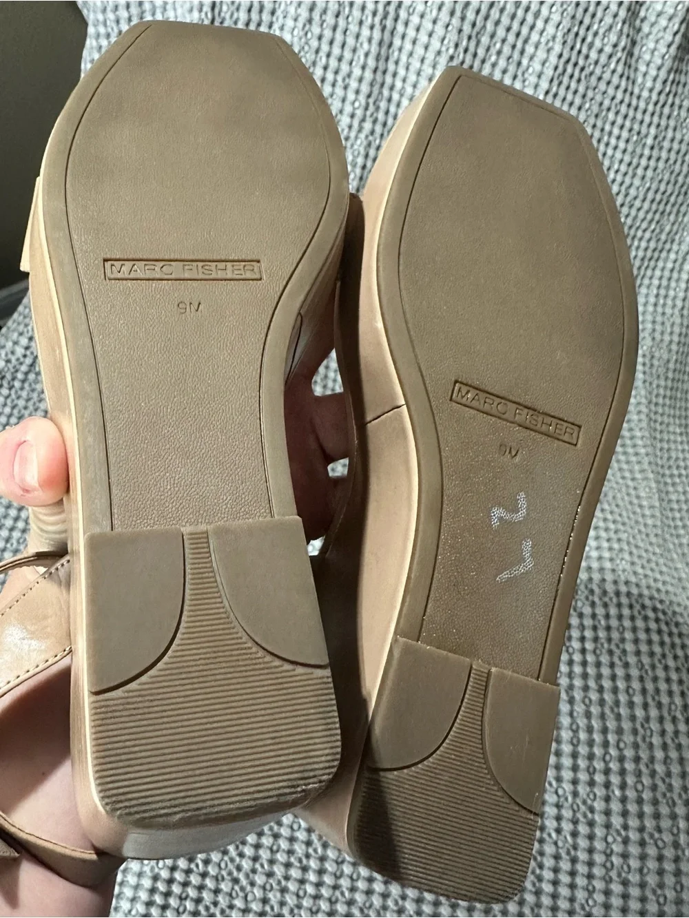 Marc Fisher Nude Tan Platform Wedge Sandals Sz 9 Square Toe Buckle Ankle Strap